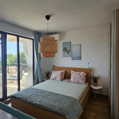 Smokini Beach Apartment Созопол Екстериор снимка